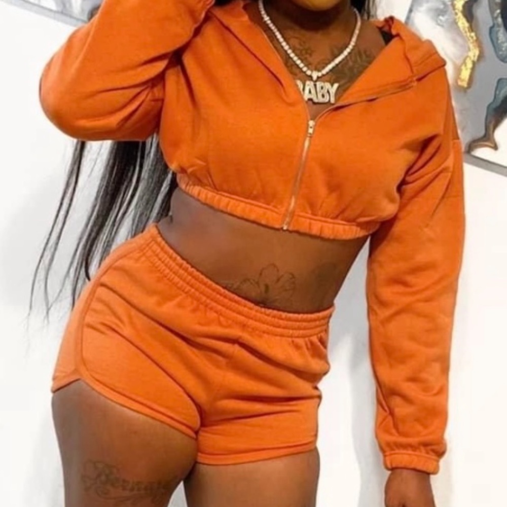 Orange Women's Shorts Set (BRAND NEW)